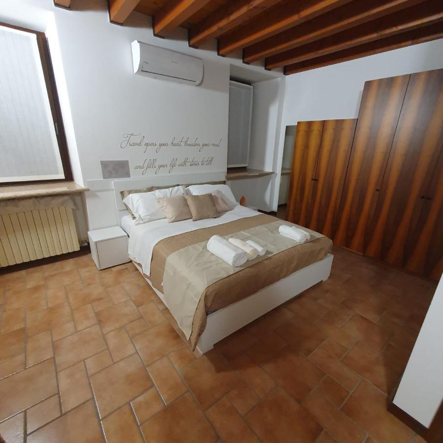 Gesuitirooms Sona Esterno foto