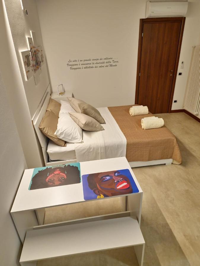 Gesuitirooms Sona Esterno foto